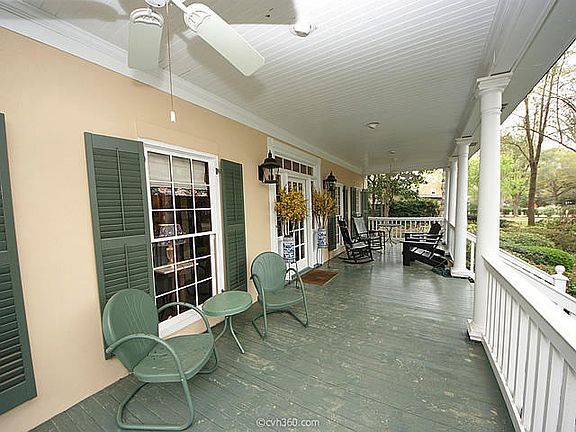 3rd image of 119 Dorchester Ave
