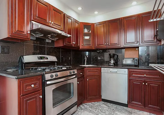 Sold by WorldWide Homes, Inc. | media 2