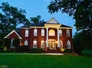 135 Lake Park Dr, Sharpsburg, GA