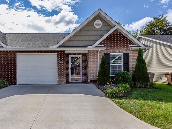 4th image of 5011 White Petal Way #47