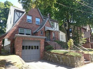 233 Bonad Rd, Brookline, MA 02467