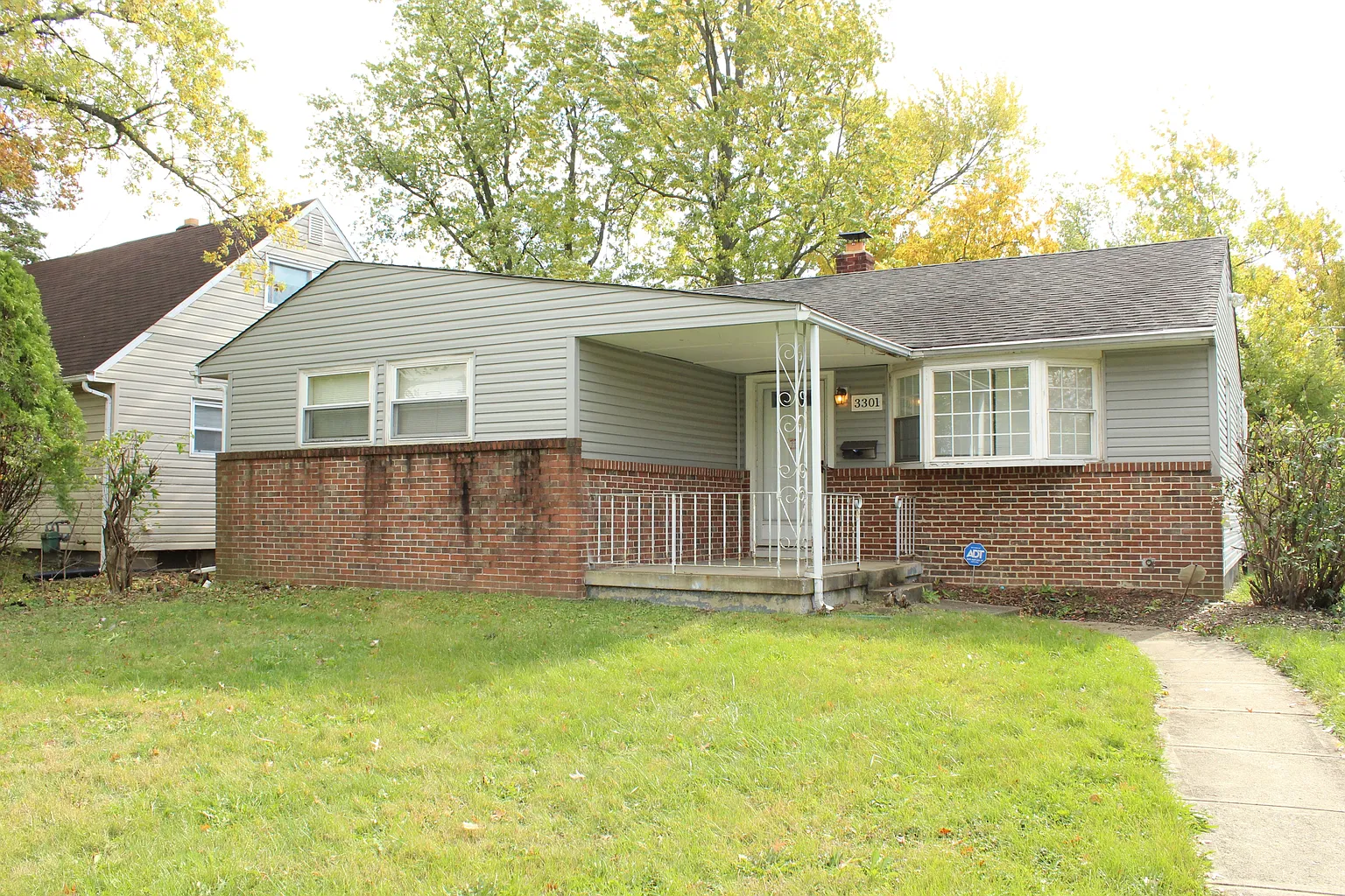 3301 Scottwood Rd photo 1
