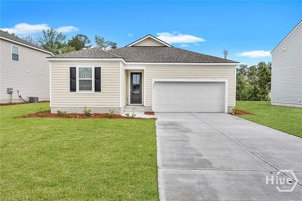 4 bed, 2.0 bath, 1661 sqft, $2,450 — Photo 2