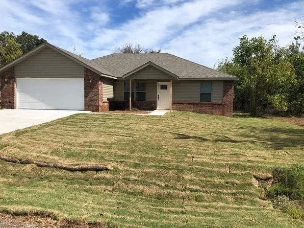 22 Lockhart Ln, Bella Vista, AR 72715