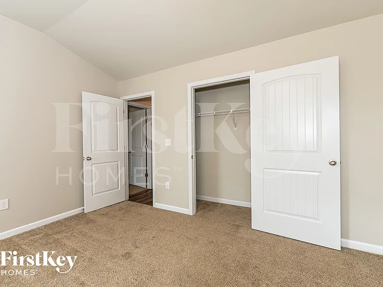 145 Janney Cir — Photo 12