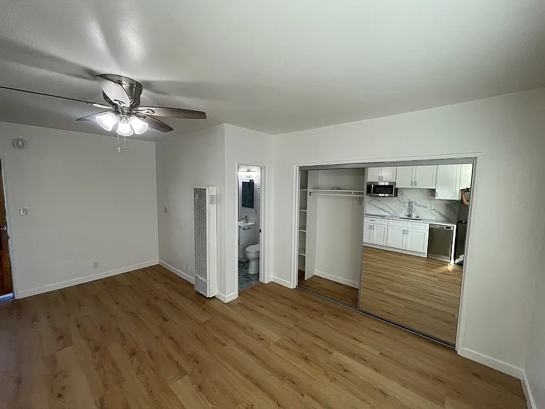 Navy Street Apartments — Photo 11