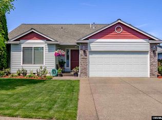 1047 Filbert St, Jefferson, OR 97352