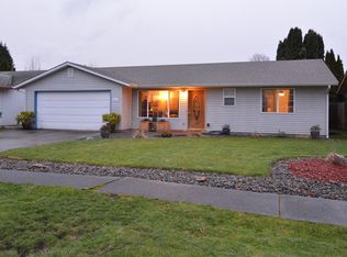 4417 Independence Ln, Longview, WA 98632