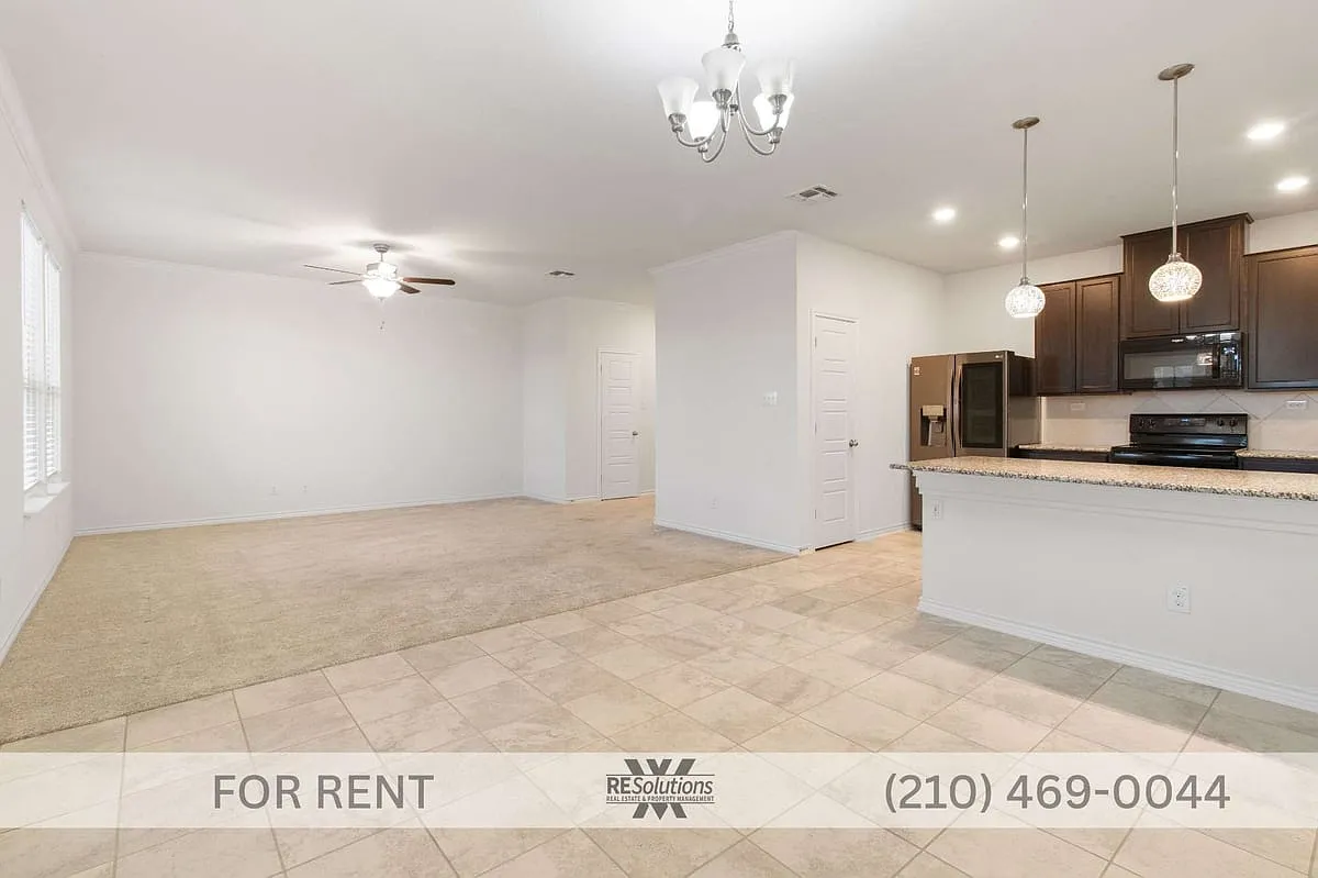 2634 Lake Horizon — Photo 3
