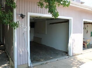 532 Muncie Rd, Leavenworth, KS 66048