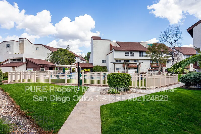 Building Photo - 6111 Rancho Mission Rd #306