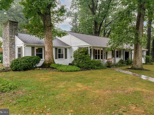 1130 W Chester Rd, Coatesville, PA 19320