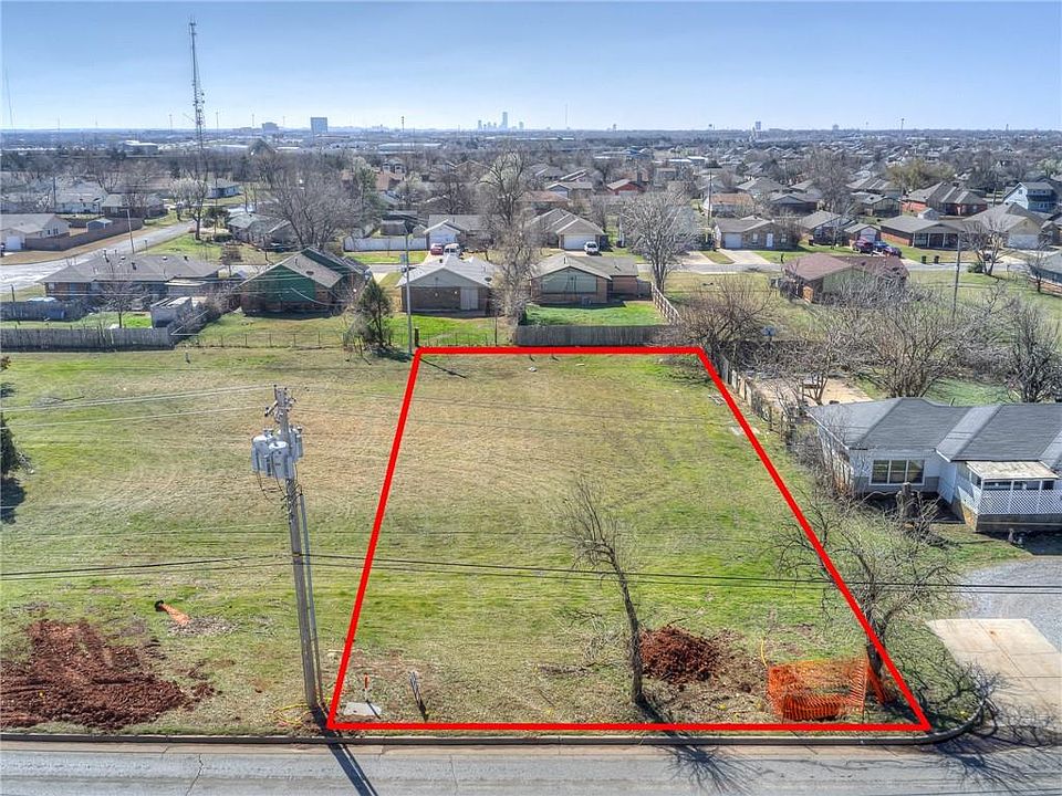 1st image of 130769724 Seven Oaks Cir