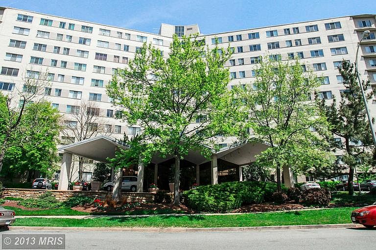 1st image of 1200 N Nash St APT 238