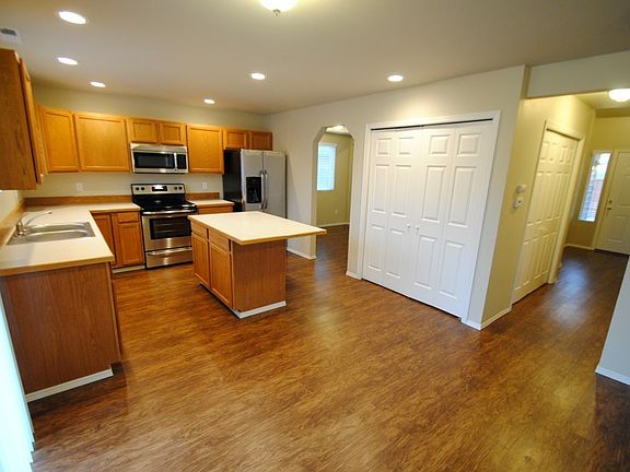 2nd image of 5418 60th Pl NE
