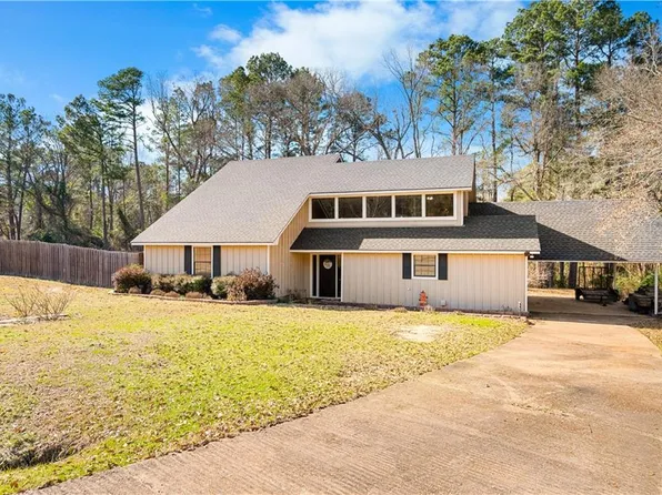 109 Stuart Dr, Pineville, LA 71360
