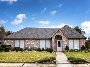 2335 Merion Dr, League City, TX 77573