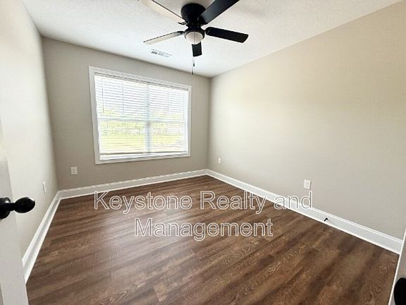 3rd image of 80D Ridge Rd