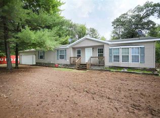 N7076 Sherwood Ln, Shawano, WI 54166