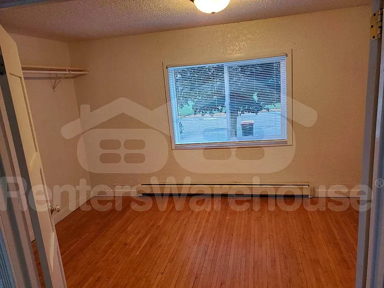 112 5th St S #1 — Photo 41