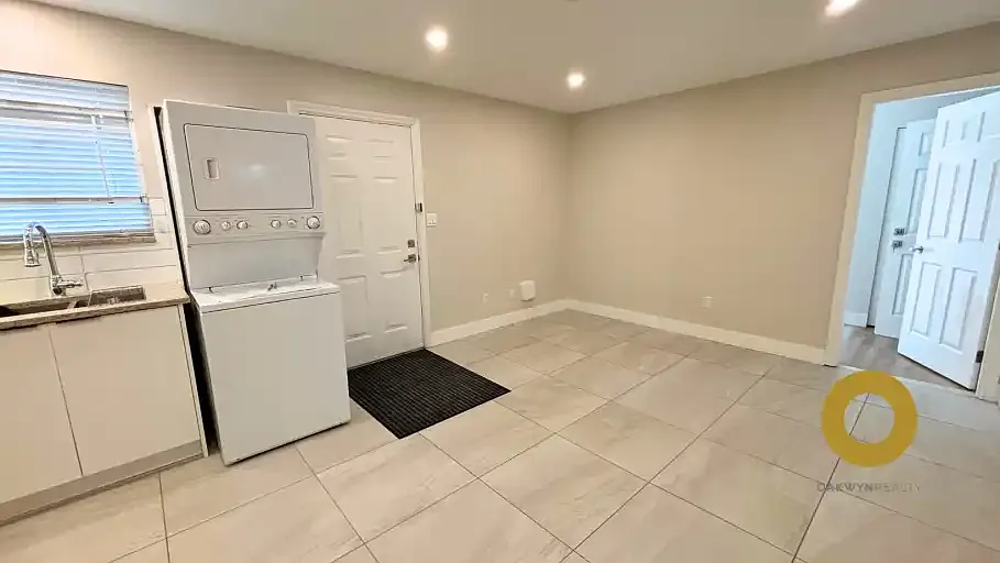 2 bed, 1.0 bath, 620 sqft, $2,175 — Photo 4