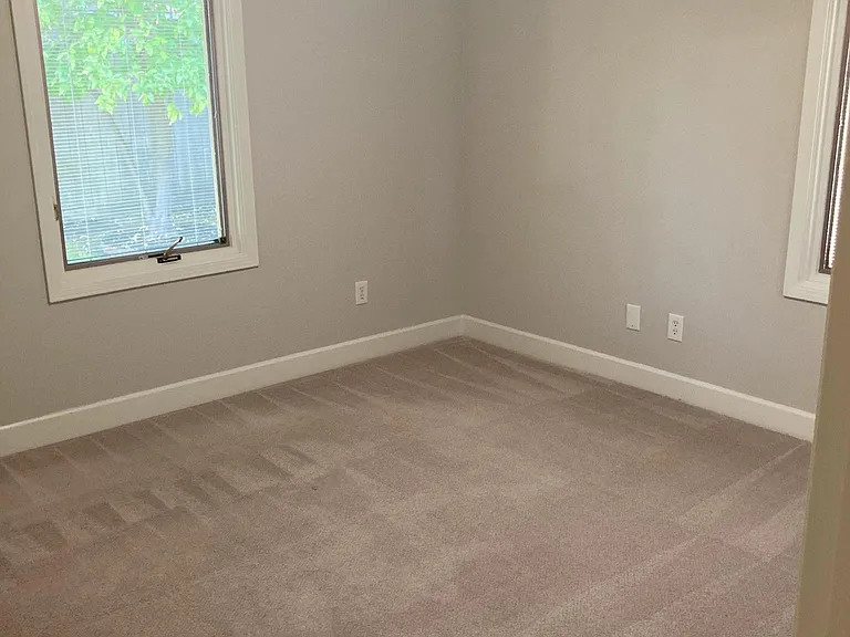 2057 Hoover Ave — Photo 22