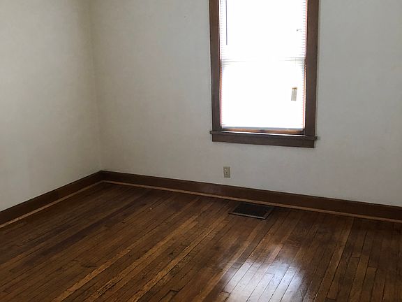 5th image of 324 S High St #1