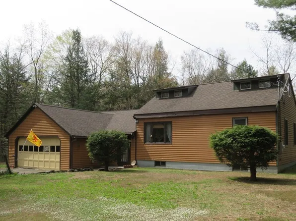 219 Bancroft Rd, Becket, MA 01223