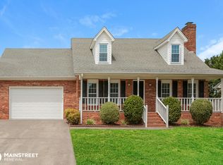 548 Adams Gate Rd, Winston Salem, NC 27107