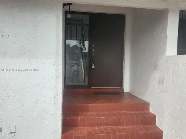 1221 SW 124th Ct APT D, Miami, FL 33184