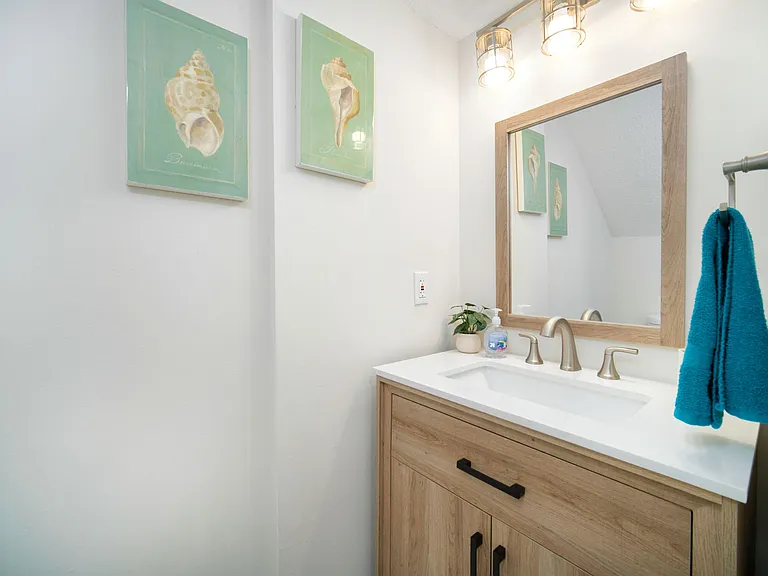 Winterhawk Dr — Photo 30