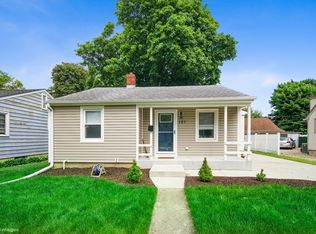 121 N Oak St, West Chicago, IL 60185