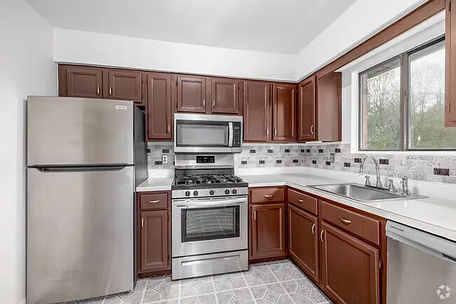 1 bed, 990 sqft, $2,250 — Photo 2