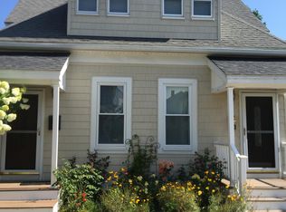 2 4th St, Ipswich, MA 01938