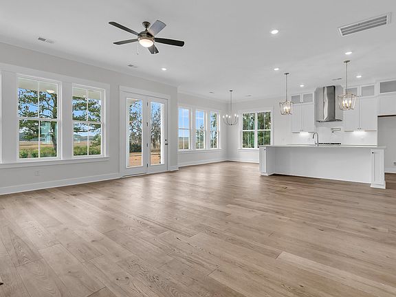 3rd image of 1099 Saltwater Cir