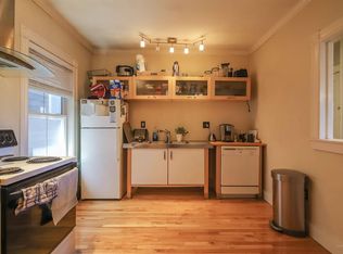 2 Crescent St #2, Portland, ME 04102