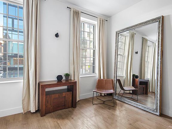 3rd image of 463 W 24th St #2