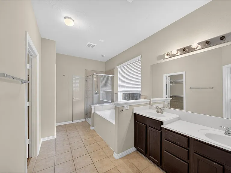 2411 Horned Owl Dr — Photo 20