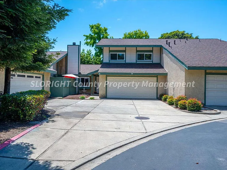 1351 Royal Way #4 — Photo 10