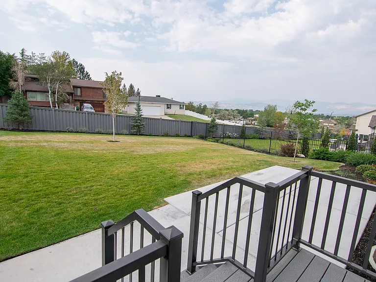 2034 E Pepper View Cir — Photo 53