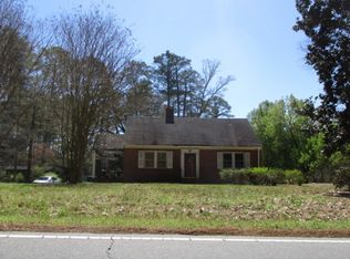 1501 Country Club Rd, Rocky Mount, NC 27804