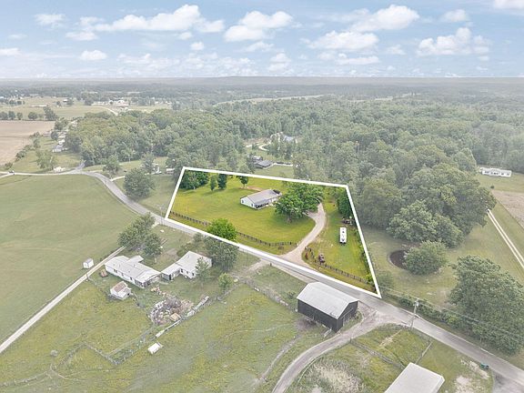2nd image of 750 Forge Hill Rd