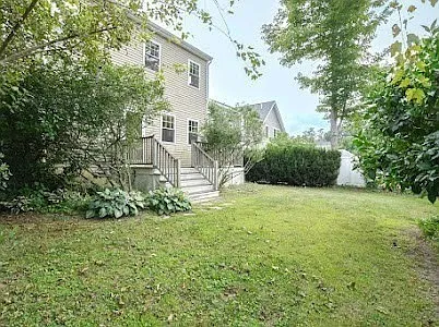 3 A Allen St #A — Photo 27