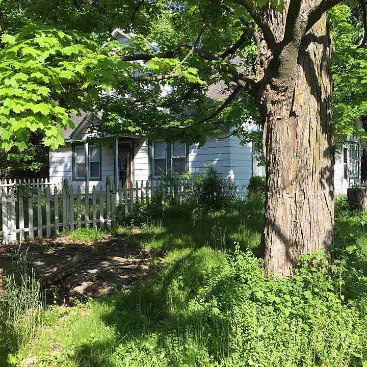 2nd image of 136 Weeds Mill Rd