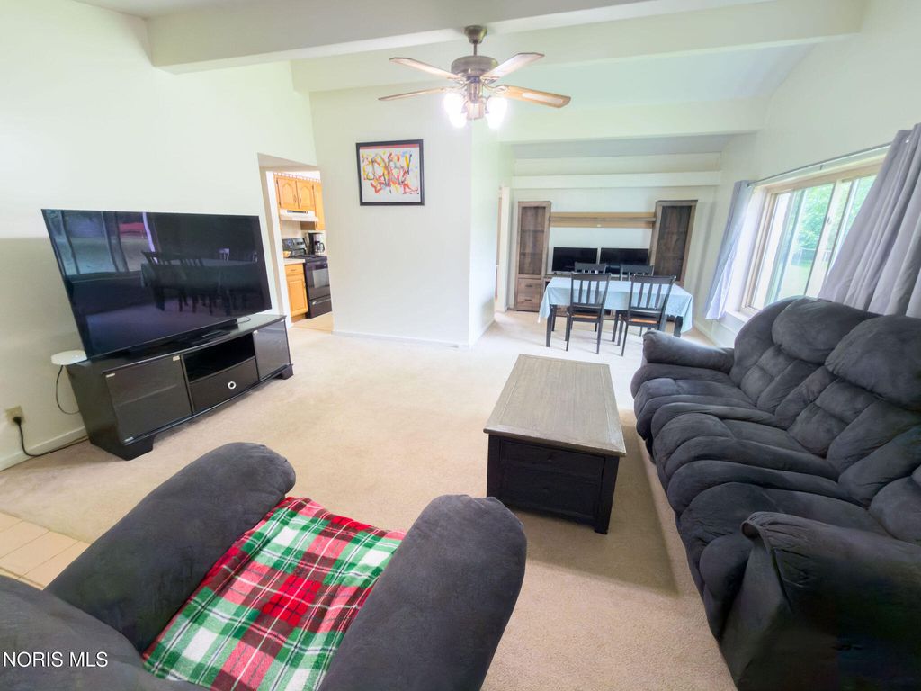 5837 Granville Dr, Sylvania, OH - View 4