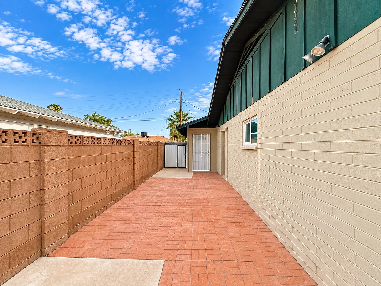 Studio, 550 sqft, $1,250 — Photo 3