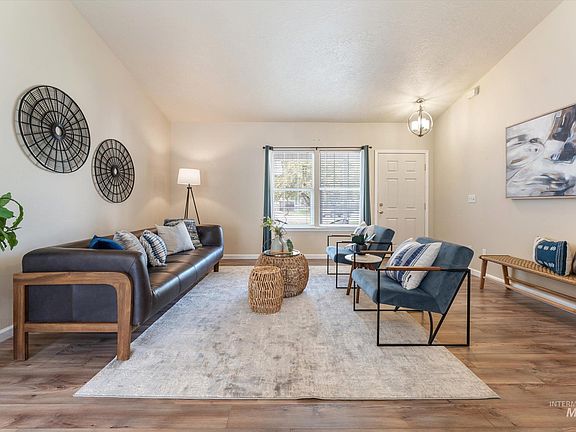 5th image of 3444 S Virginia Ave