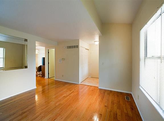 3rd image of 5603 Etzel Ave