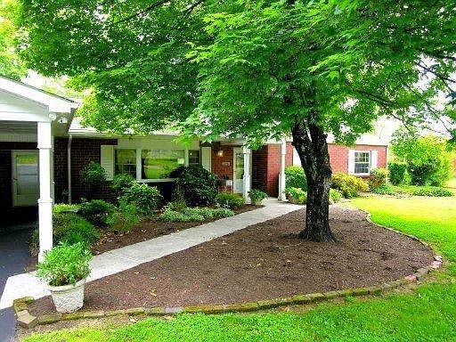 1st image of 1528 Cliffside Ln