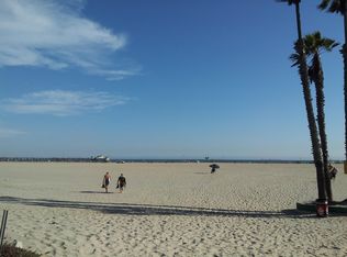 126 4th St, Seal Beach, CA 90740